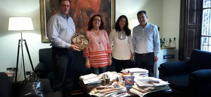 Expertos restauran Vía Crucis histórico en capilla de Colonia Libertad