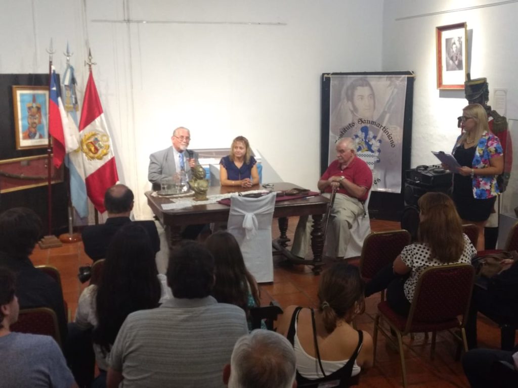 Conferencia sobre San Martín y Cabral en Casa Molinas