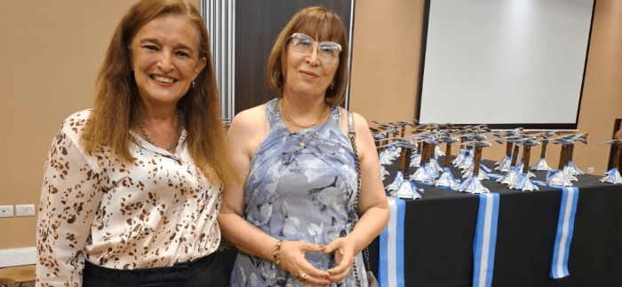 Distinción a la Excelencia: La Lic. Aurora Arbelo de Mazzaro recibió el Premio Gaviota de Plata