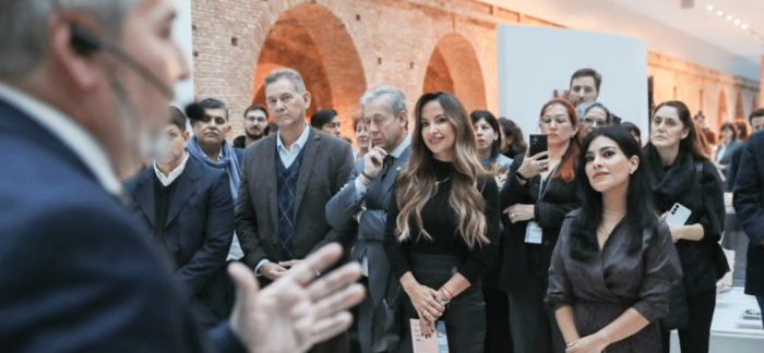 Snauguró en Casa Rosada una muestra sobre Corrientes