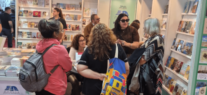 Mariel y Roxana González presentaron el libro «Educación Patrimonio y Museo» en la Feria Internacional del Libro