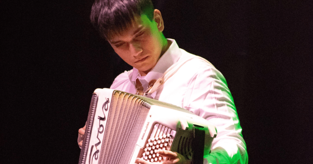 Dúo Sebastián Flores y Martín Espinoza