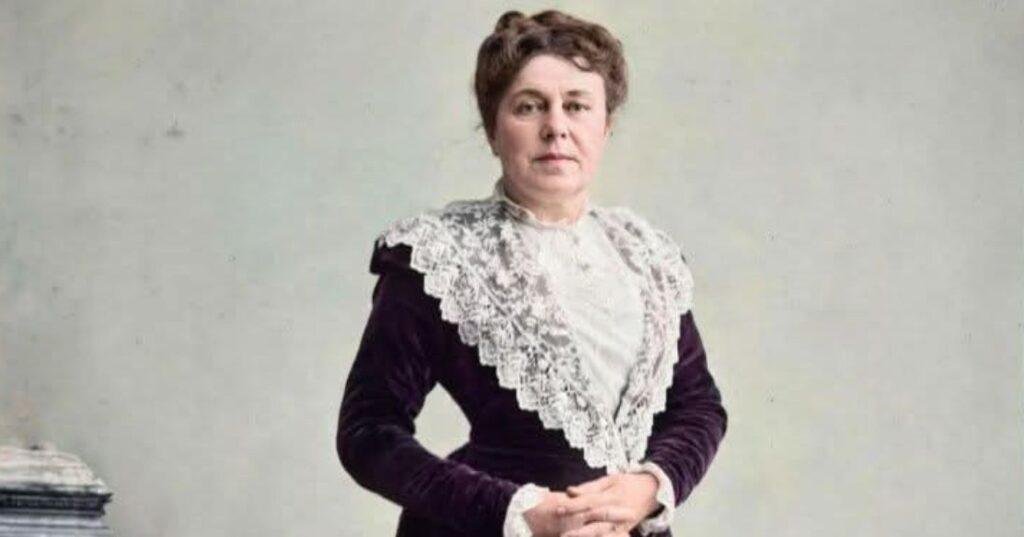Docente Isabel King